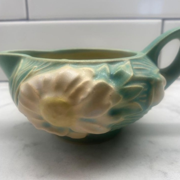 Roseville #3-S/3-C, Peony Sugar and Creamer, - Picture 5 of 8